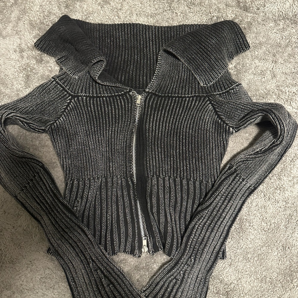 Almost Famous Black and Gray Ribbed Turtleneck Sweater
